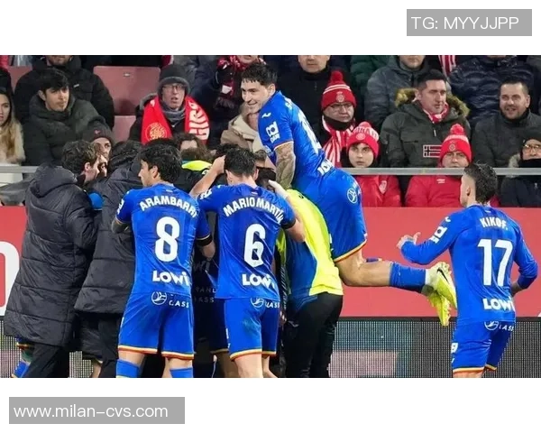 欧冠激战国米与波尔图战成平局补时进球点燃全场气氛与转会传闻交织