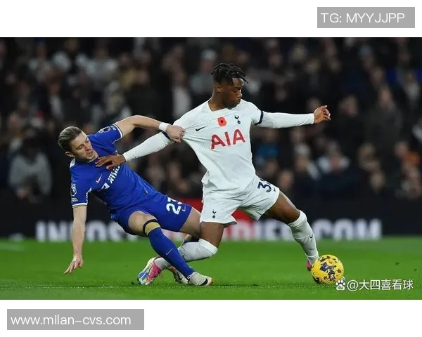 西甲焦点战利物浦与热刺战成平局红牌争议引发全场热议